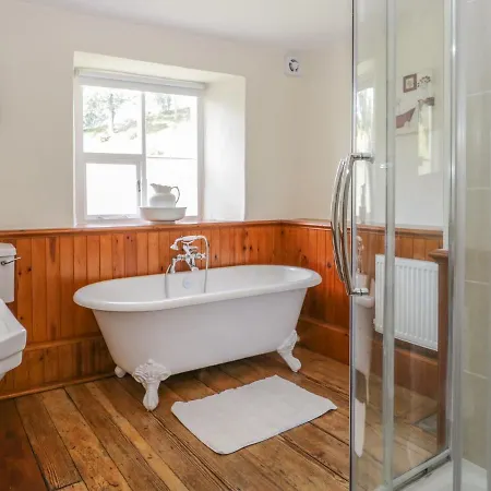 Hillside Holiday home *